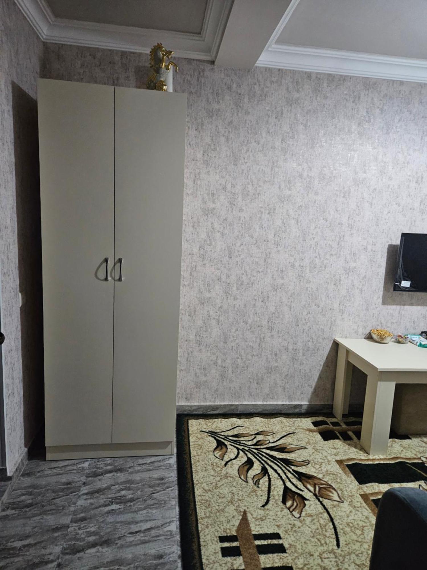 Galstyans Hotels Zvartnots Airport P'arak'ar ภายนอก รูปภาพ