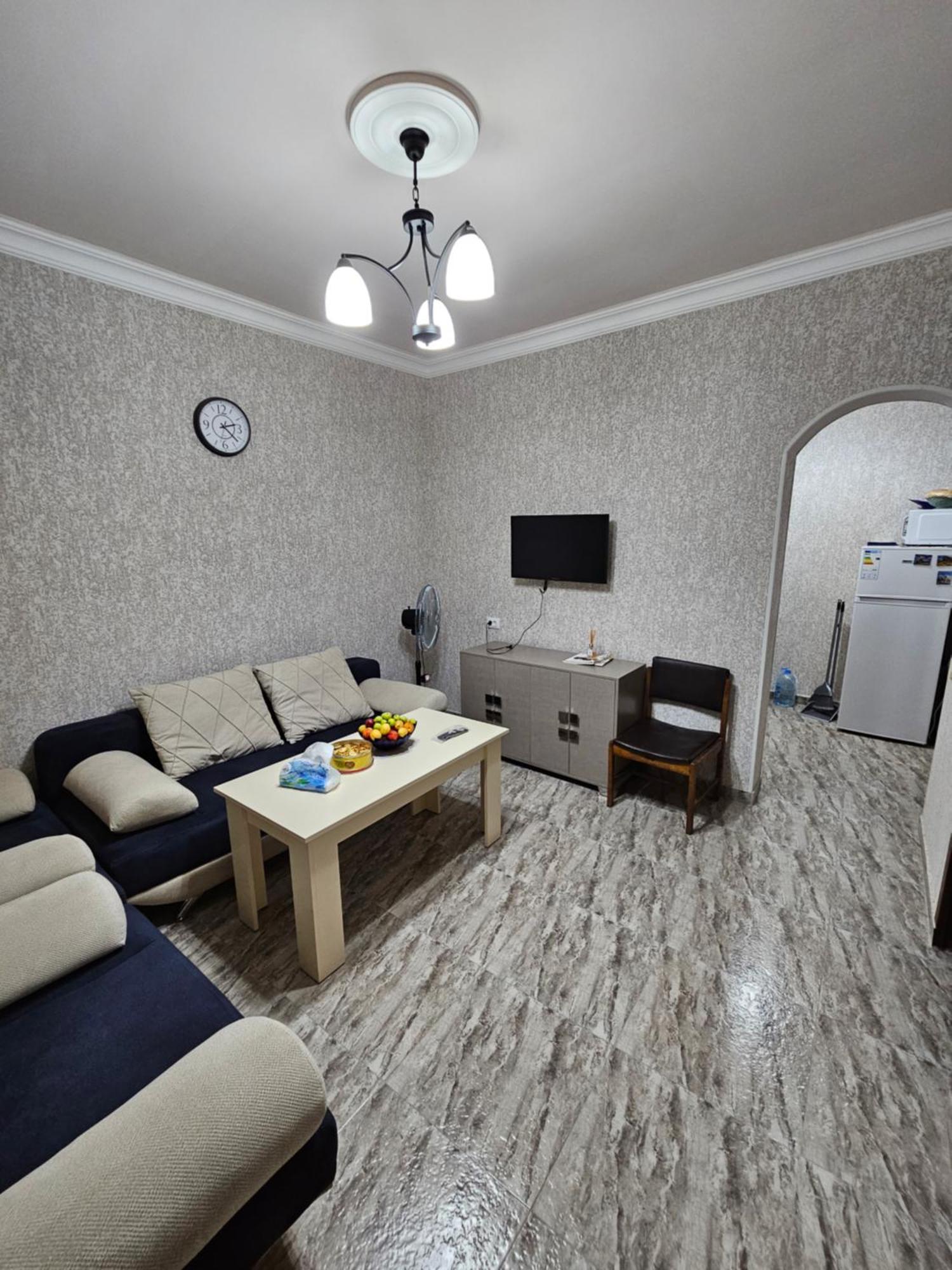 Galstyans Hotels Zvartnots Airport P'arak'ar ภายนอก รูปภาพ