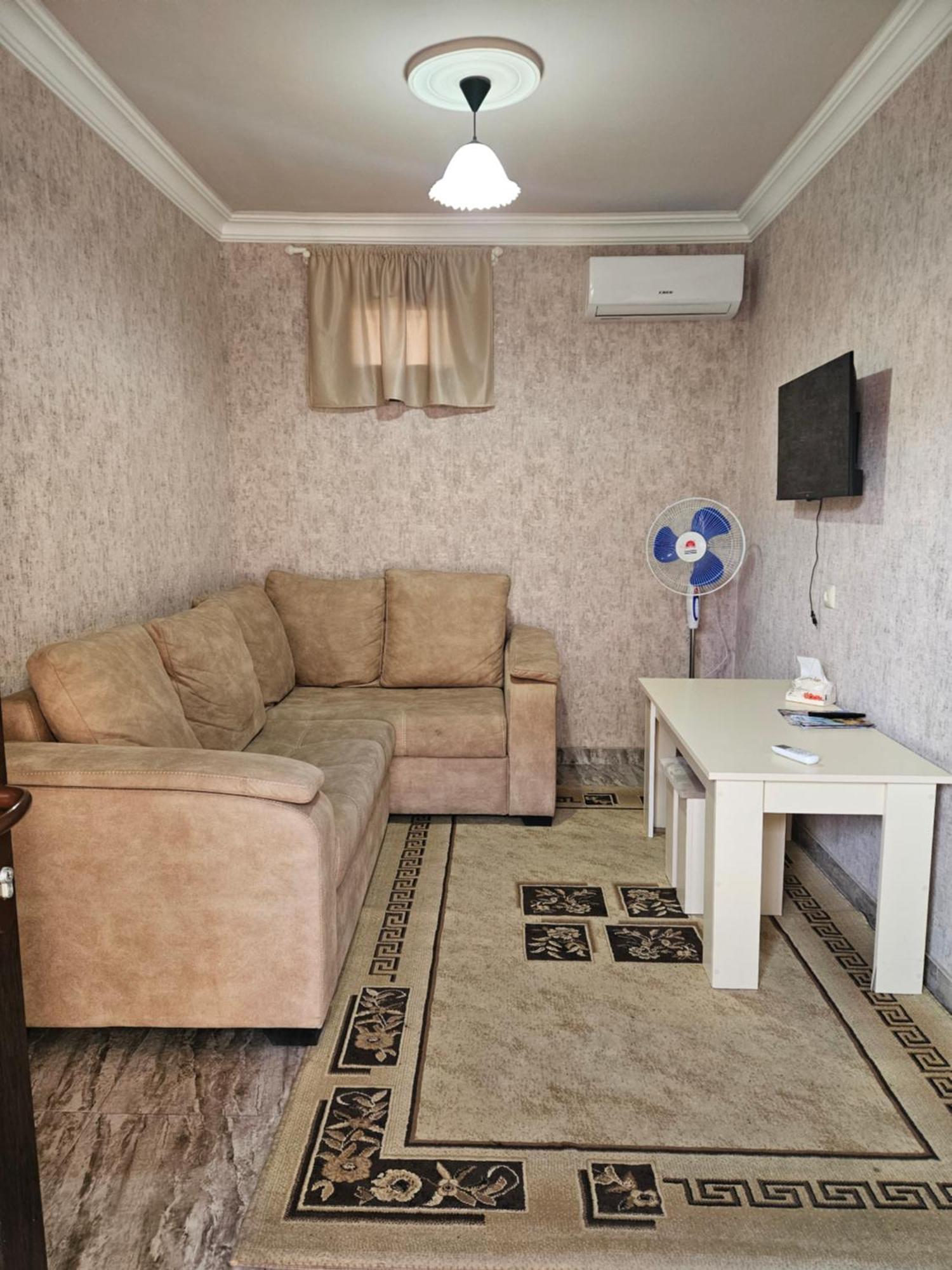 Galstyans Hotels Zvartnots Airport P'arak'ar ภายนอก รูปภาพ